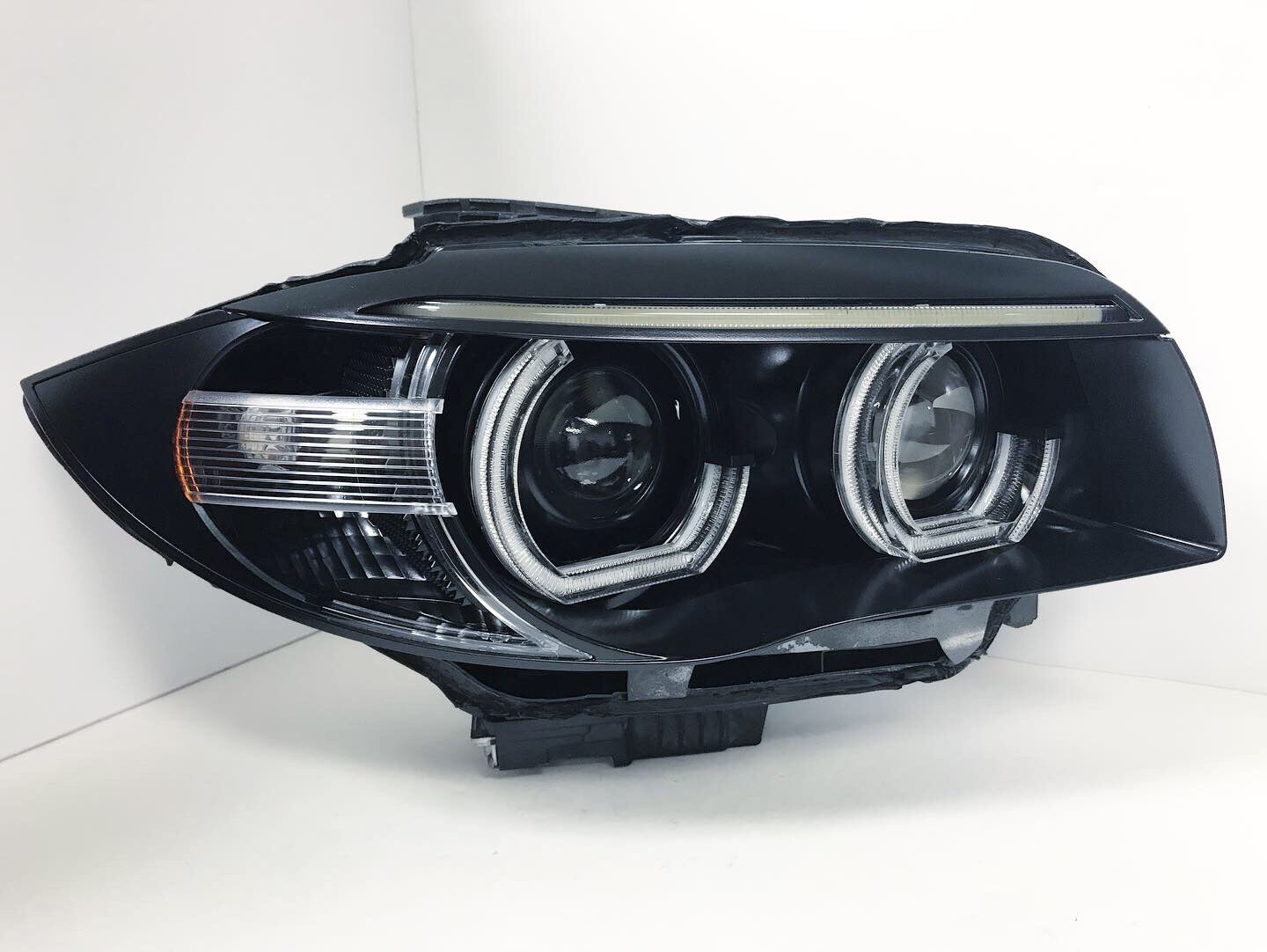 E82 E88 LCI 1 Series DTM Ring Retrofit (2011 - 2013 Xenon headlights only)